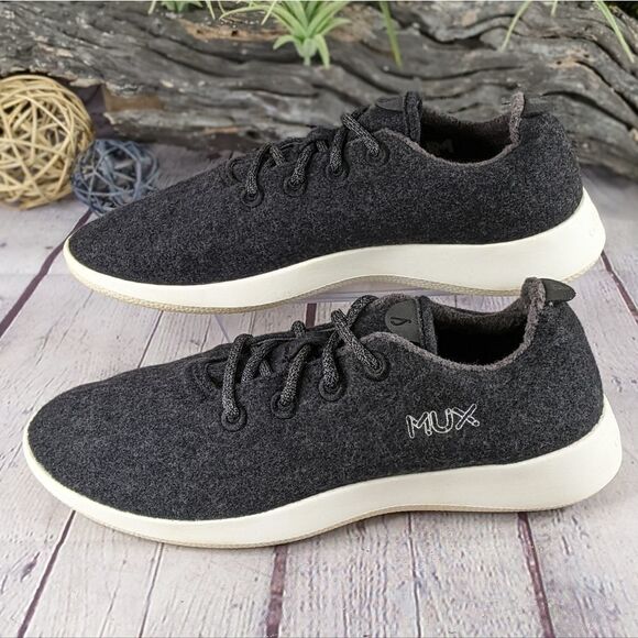 Allbirds Wool Runners Sneakers  - Picture 4 of 9